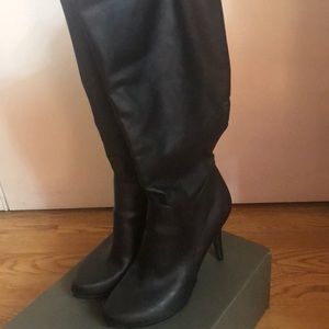 Under the knee boots